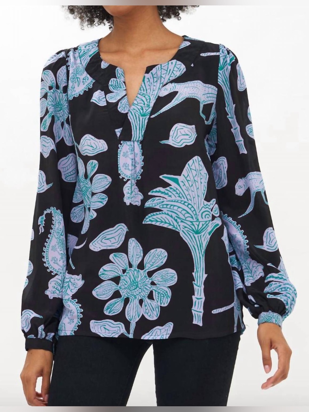 Oliphant v-neck blouse in black lamu in blue size small